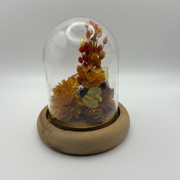Vintage Dome with wooden base dried flowers with bees Boho cottage core - Picture 3 of 7